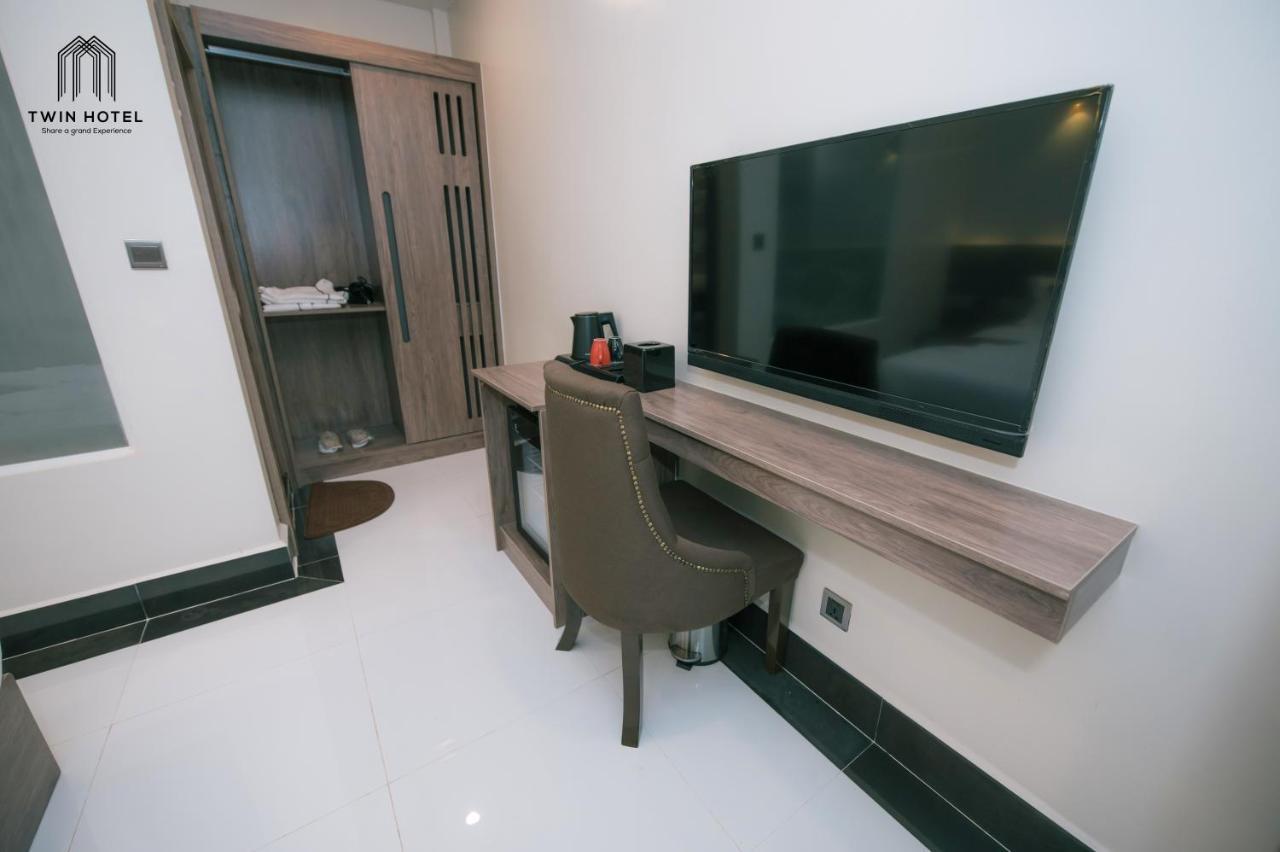 Twin Hotel Kampot Bagian luar foto