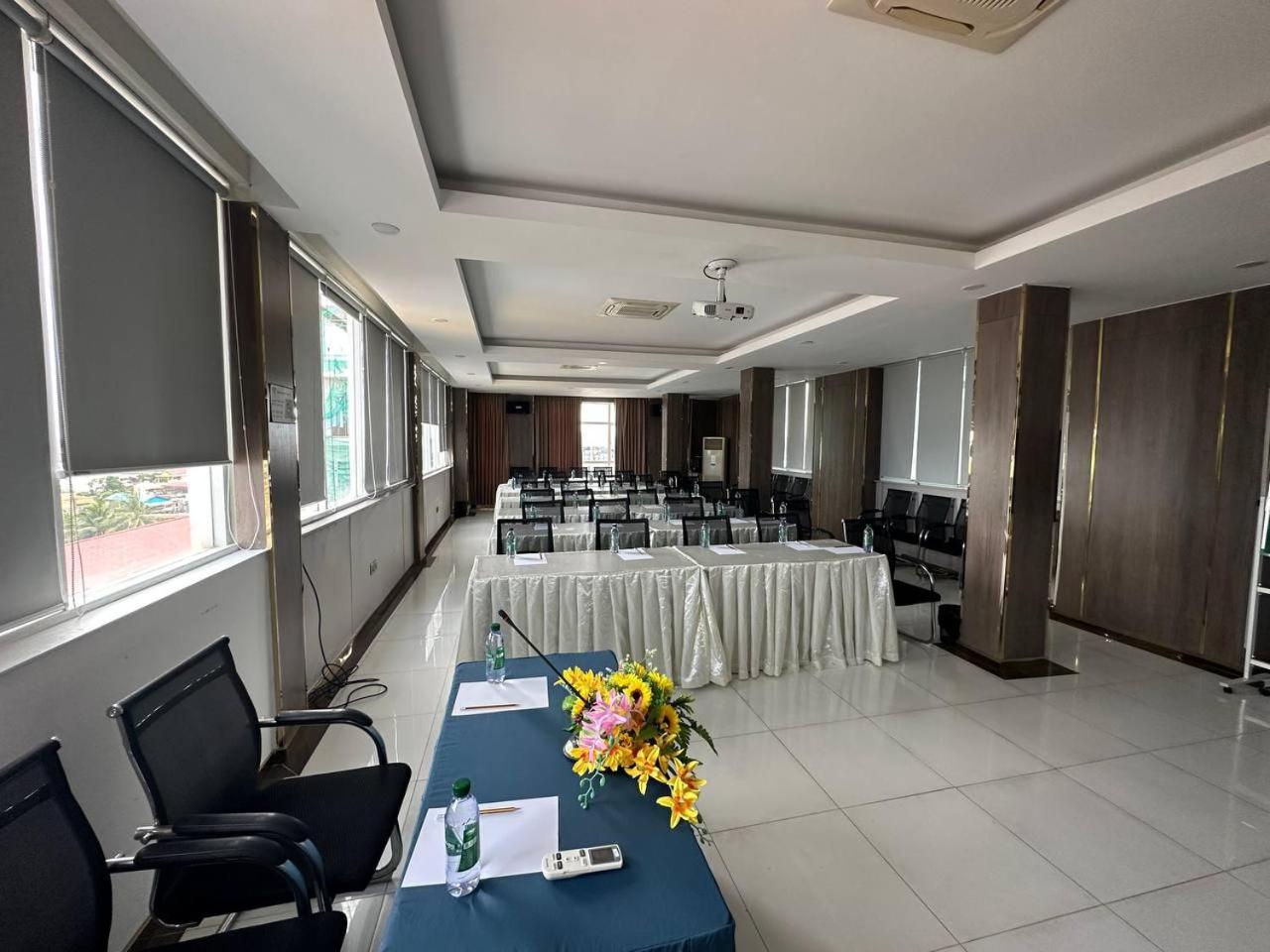 Twin Hotel Kampot Bagian luar foto