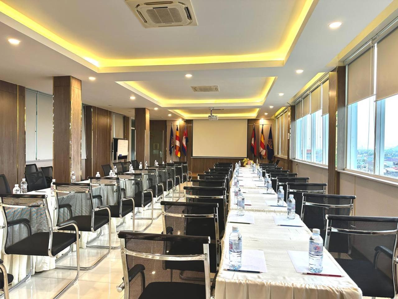 Twin Hotel Kampot Bagian luar foto