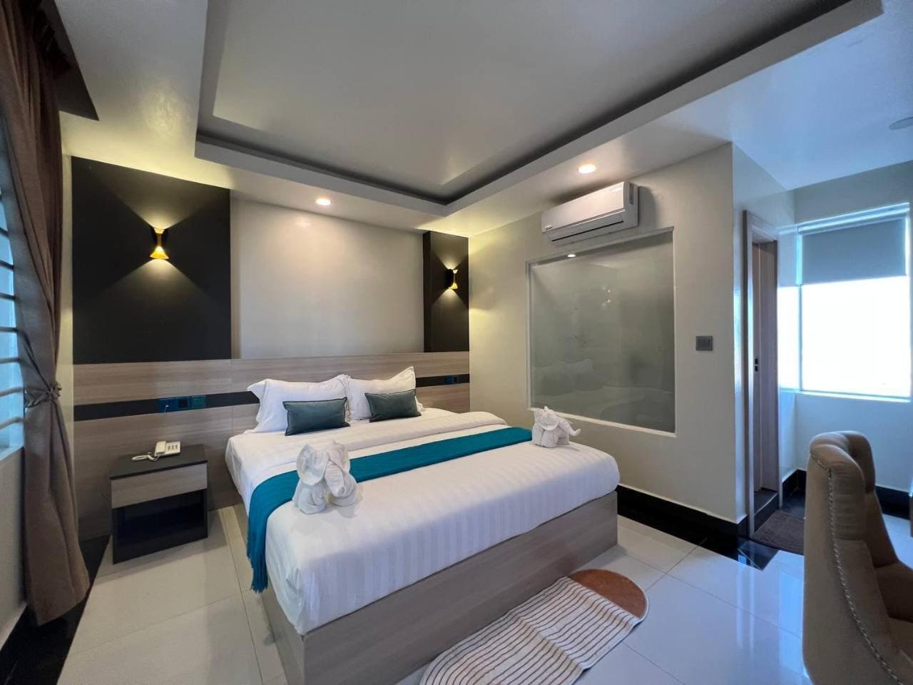 Twin Hotel Kampot Bagian luar foto