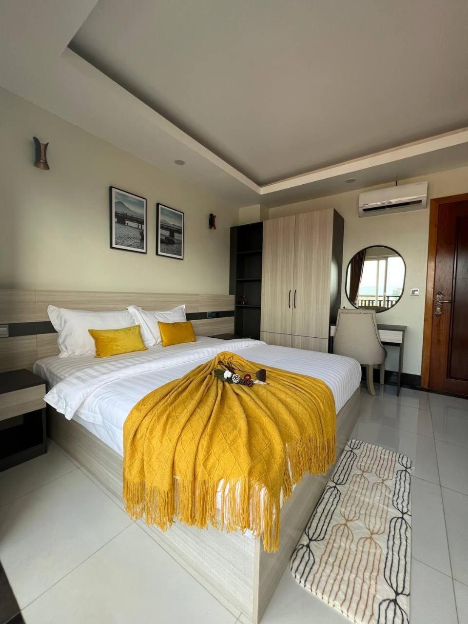 Twin Hotel Kampot Bagian luar foto