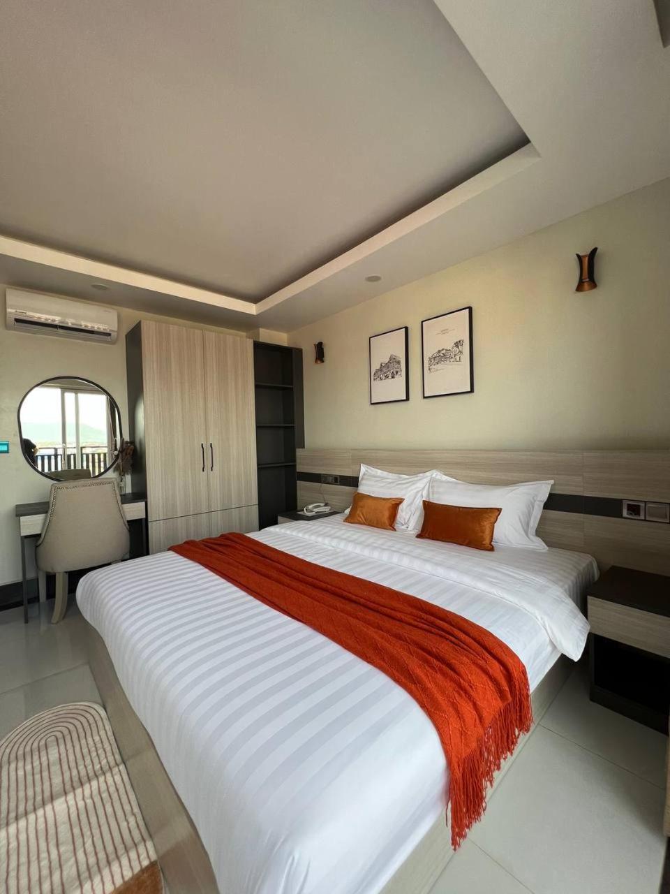 Twin Hotel Kampot Bagian luar foto