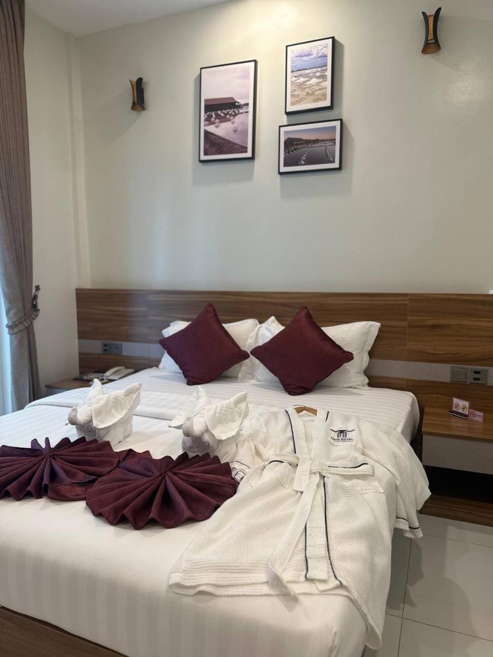 Twin Hotel Kampot Bagian luar foto